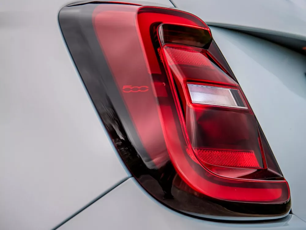 Автомобиль Fiat 500 III Хэтчбек (3 двери)