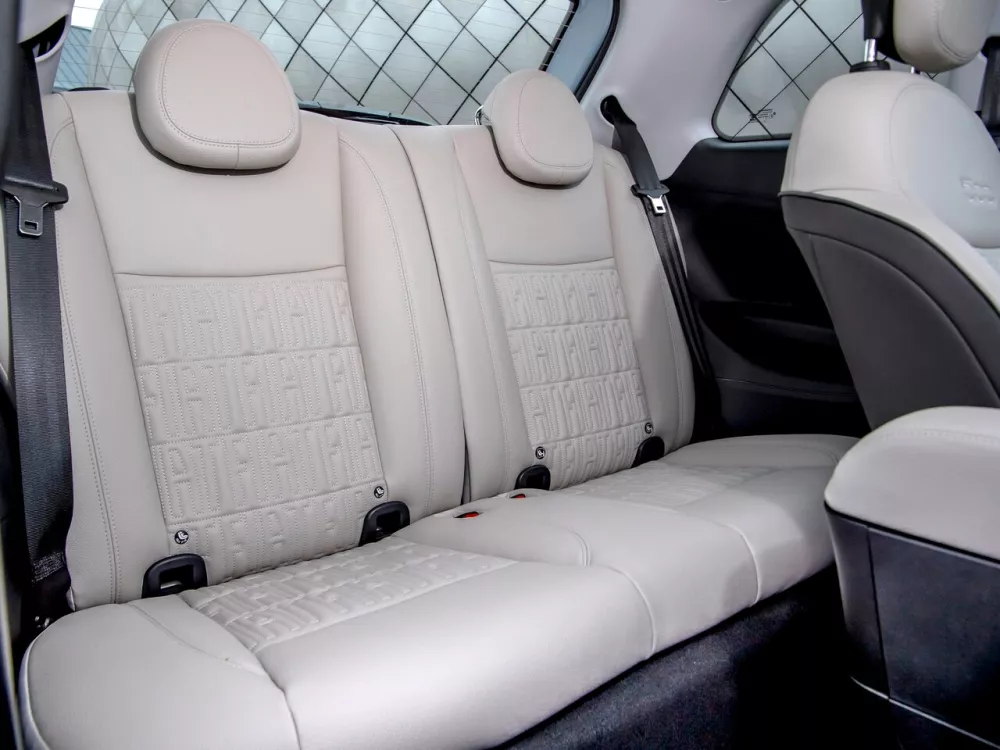 Автомобиль Fiat 500 III Хэтчбек (3 двери)