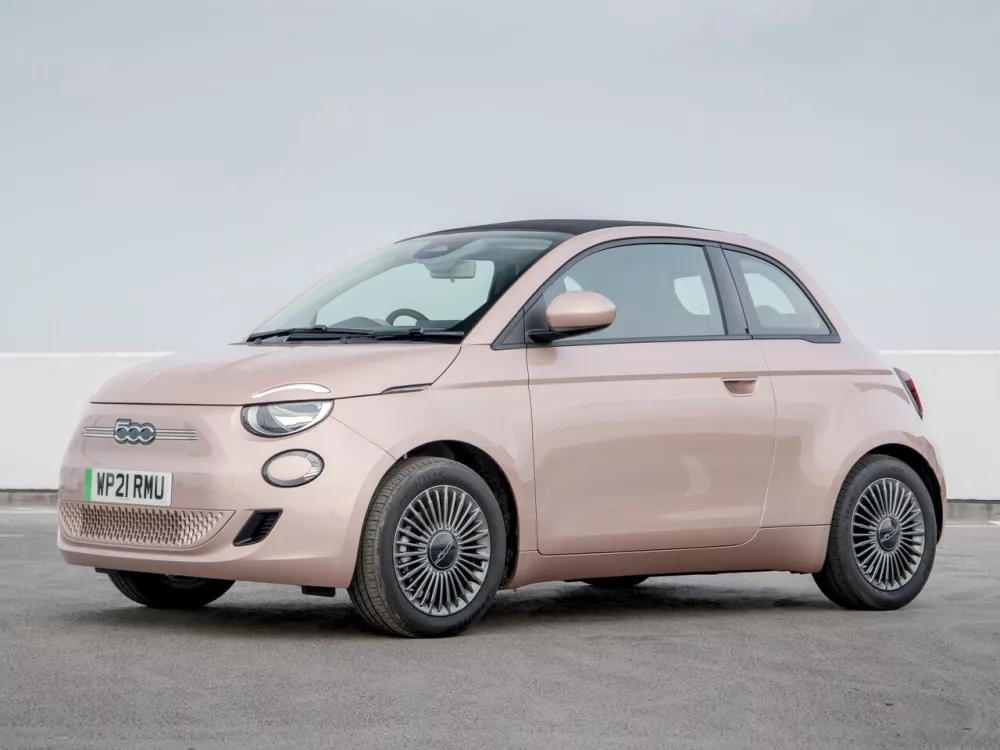 Автомобиль Fiat 500 III Кабриолет