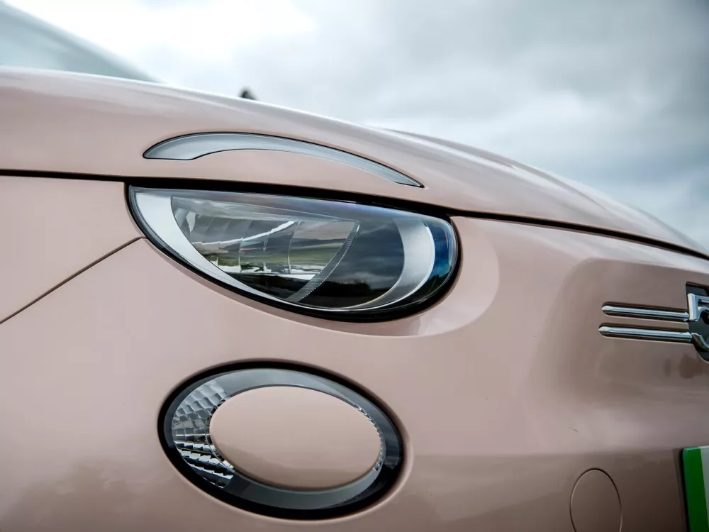 Автомобиль Fiat 500 III Кабриолет