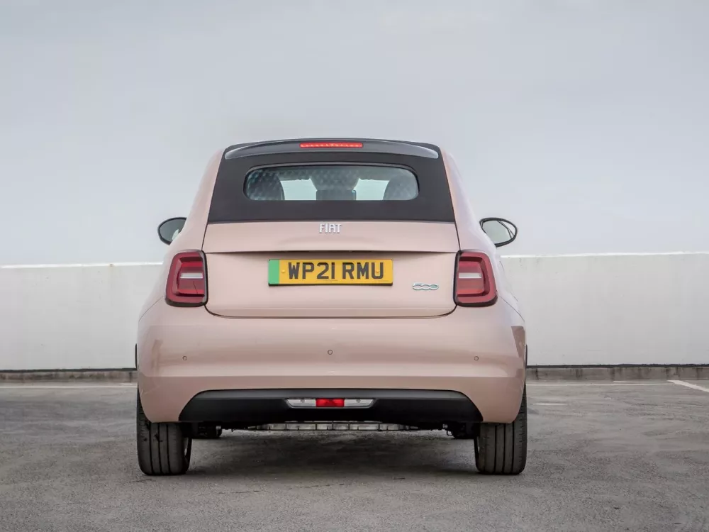 Автомобиль Fiat 500 III Кабриолет