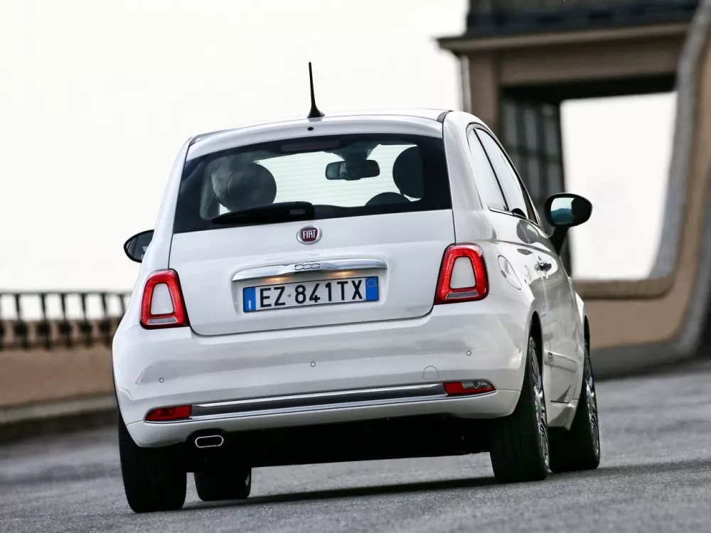 Автомобиль Fiat 500 II Рестайлинг Хэтчбек (3 двери)