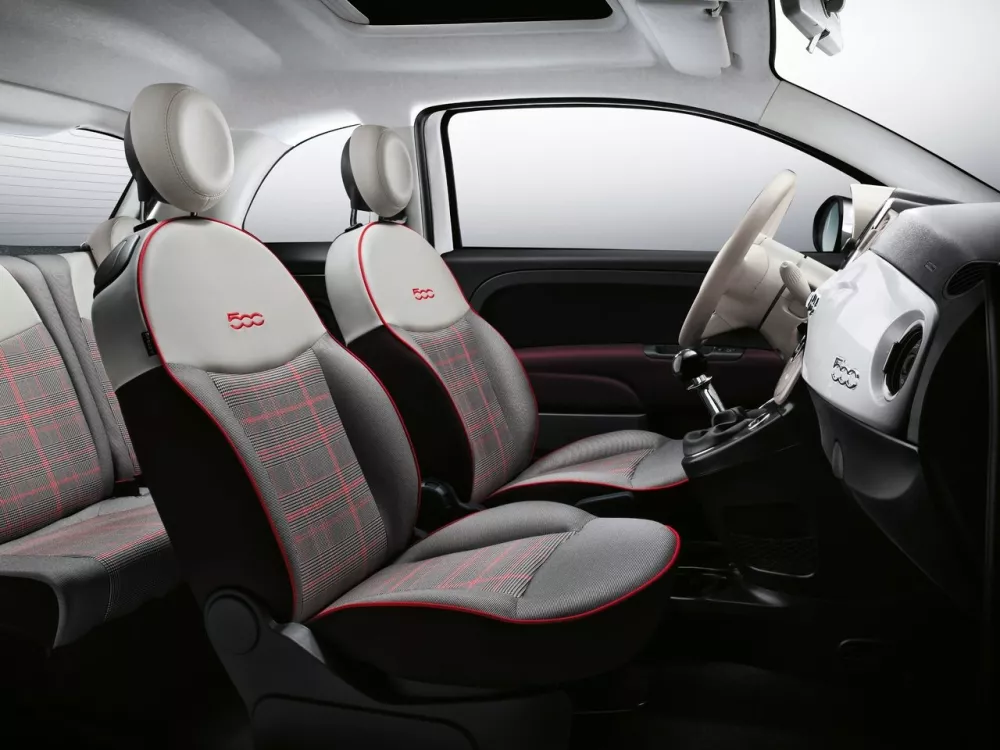 Автомобиль Fiat 500 II Рестайлинг Хэтчбек (3 двери)
