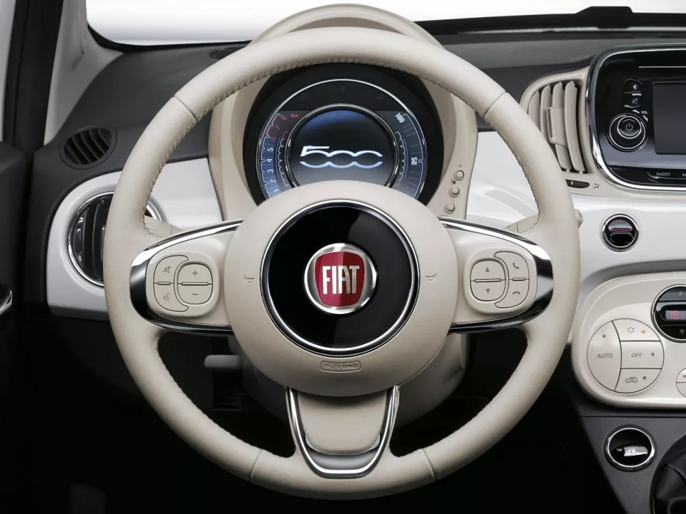 Автомобиль Fiat 500 II Рестайлинг Хэтчбек (3 двери)