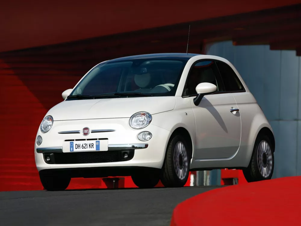 Автомобиль Fiat 500 II Хэтчбек (3 двери)