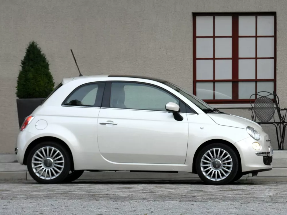 Автомобиль Fiat 500 II Хэтчбек (3 двери)