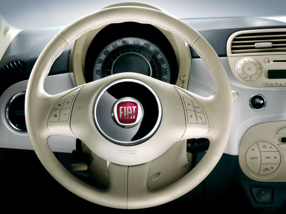 Автомобиль Fiat 500 II Хэтчбек (3 двери)