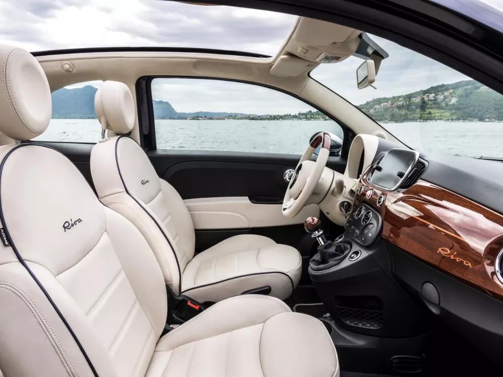 Автомобиль Fiat 500 II Рестайлинг Кабриолет