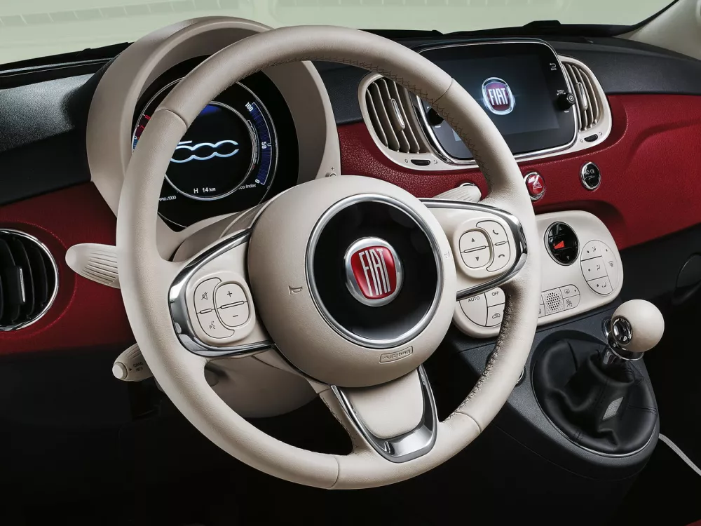 Автомобиль Fiat 500 II Рестайлинг Кабриолет