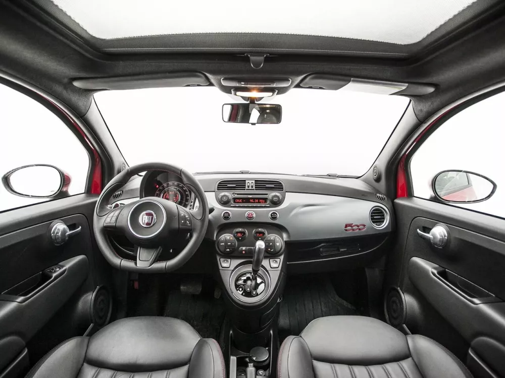 Автомобиль Fiat 500 II Хэтчбек (3 двери)