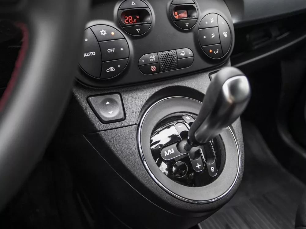 Автомобиль Fiat 500 II Хэтчбек (3 двери)
