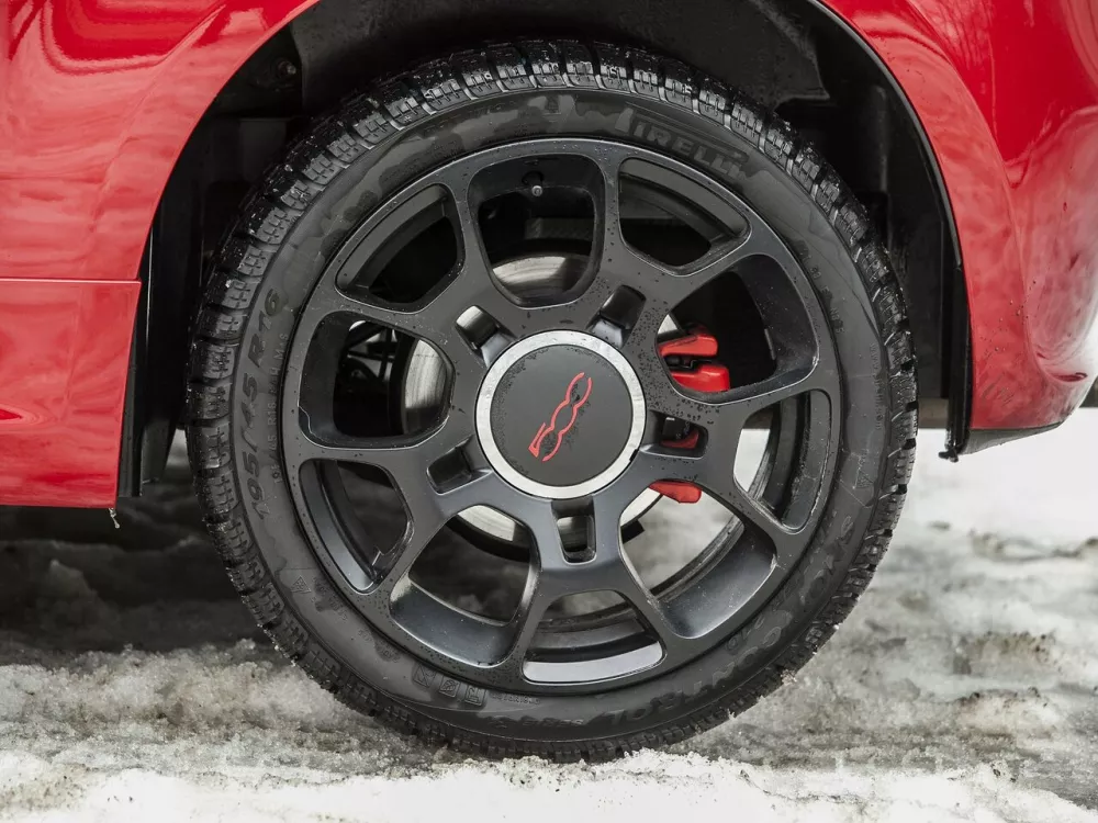 Автомобиль Fiat 500 II Хэтчбек (3 двери)