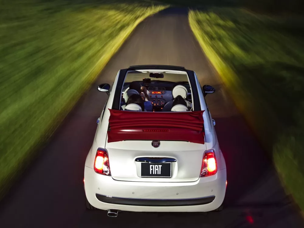 Автомобиль Fiat 500 II Кабриолет