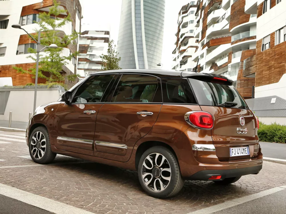 Автомобиль Fiat 500L I Рестайлинг Компактвэн