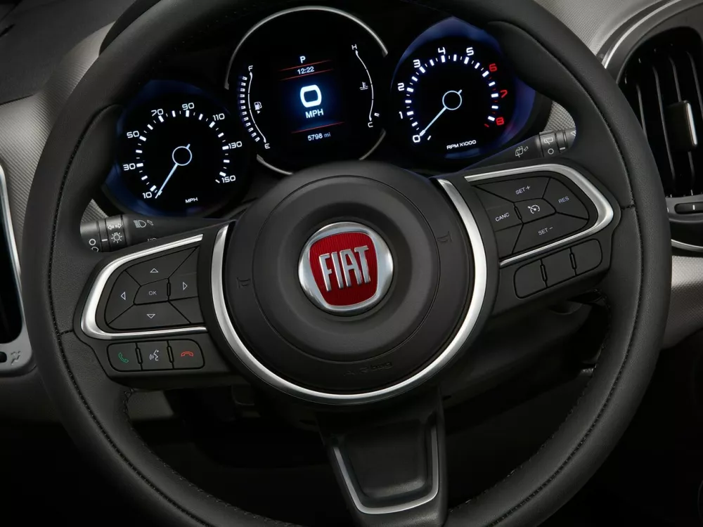 Автомобиль Fiat 500L I Рестайлинг Компактвэн Wagon