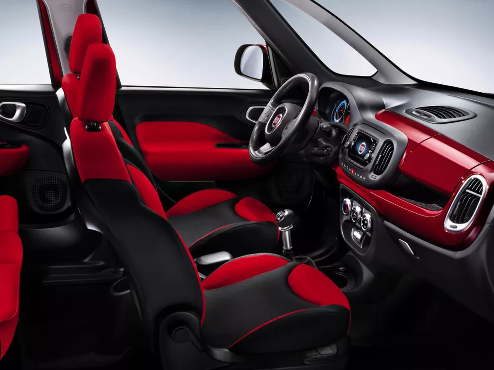 Автомобиль Fiat 500L I Компактвэн