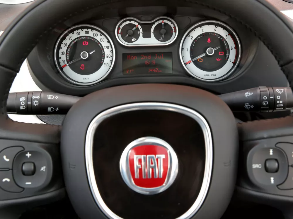 Автомобиль Fiat 500L I Компактвэн