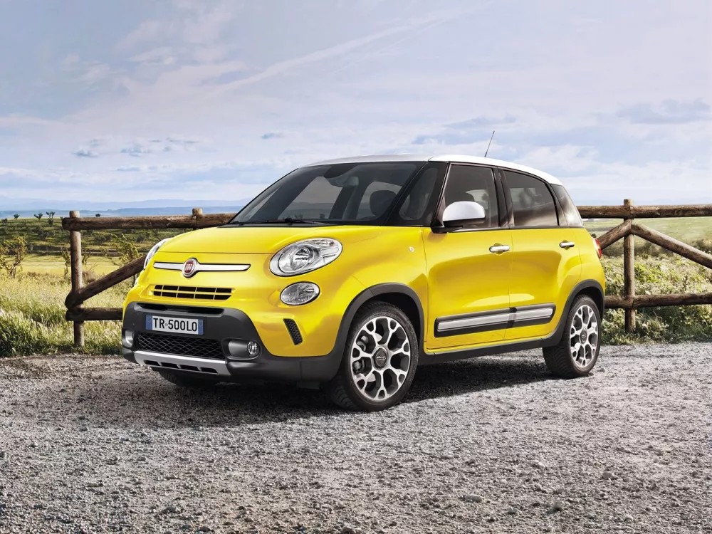 Автомобиль Fiat 500L I Компактвэн Trekking