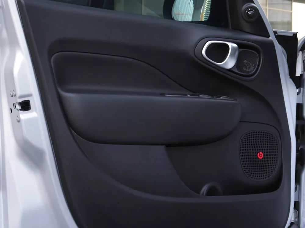 Автомобиль Fiat 500L I Компактвэн Trekking