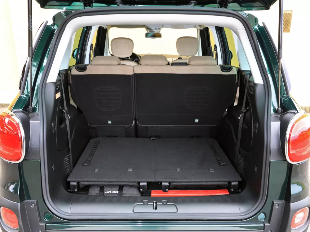 Автомобиль Fiat 500L I Компактвэн Living