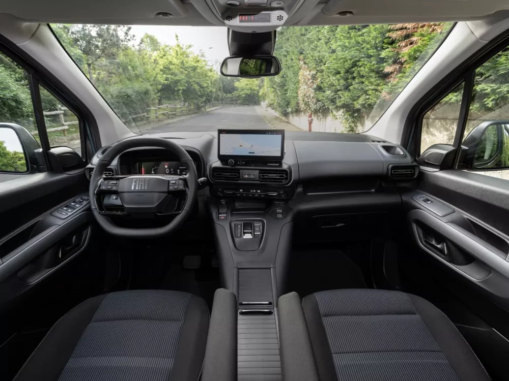 Автомобиль Fiat Doblo III Рестайлинг Компактвэн