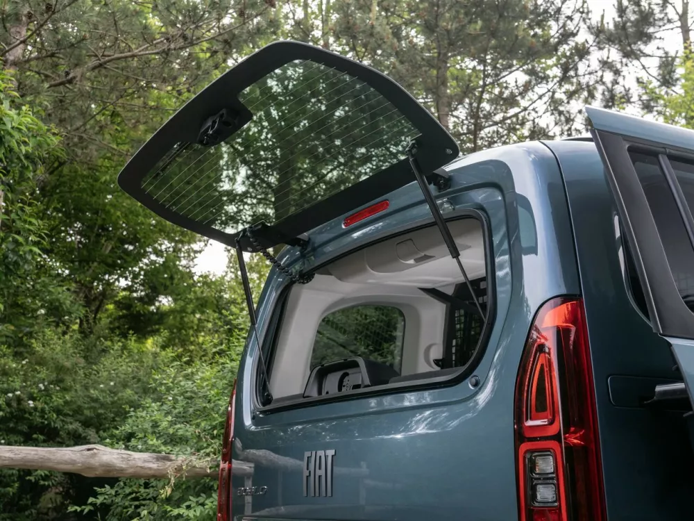 Автомобиль Fiat Doblo III Рестайлинг Компактвэн