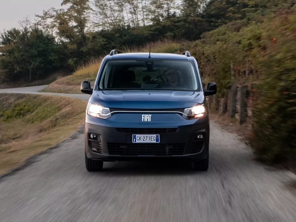 Автомобиль Fiat Doblo III Компактвэн