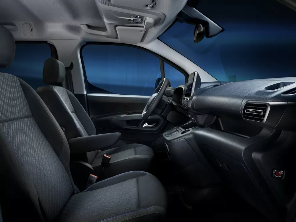 Автомобиль Fiat Doblo III Компактвэн