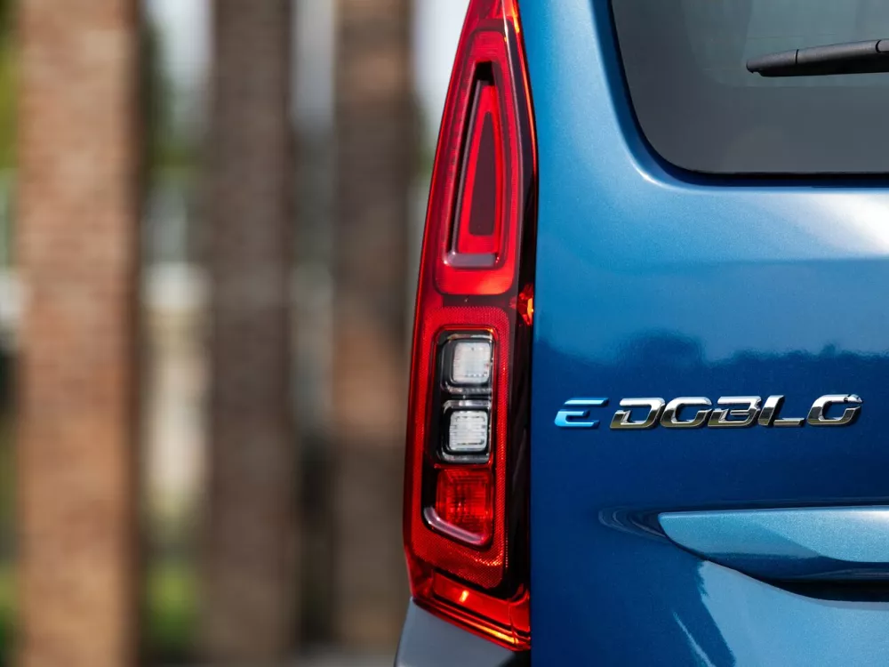 Автомобиль Fiat Doblo III Компактвэн