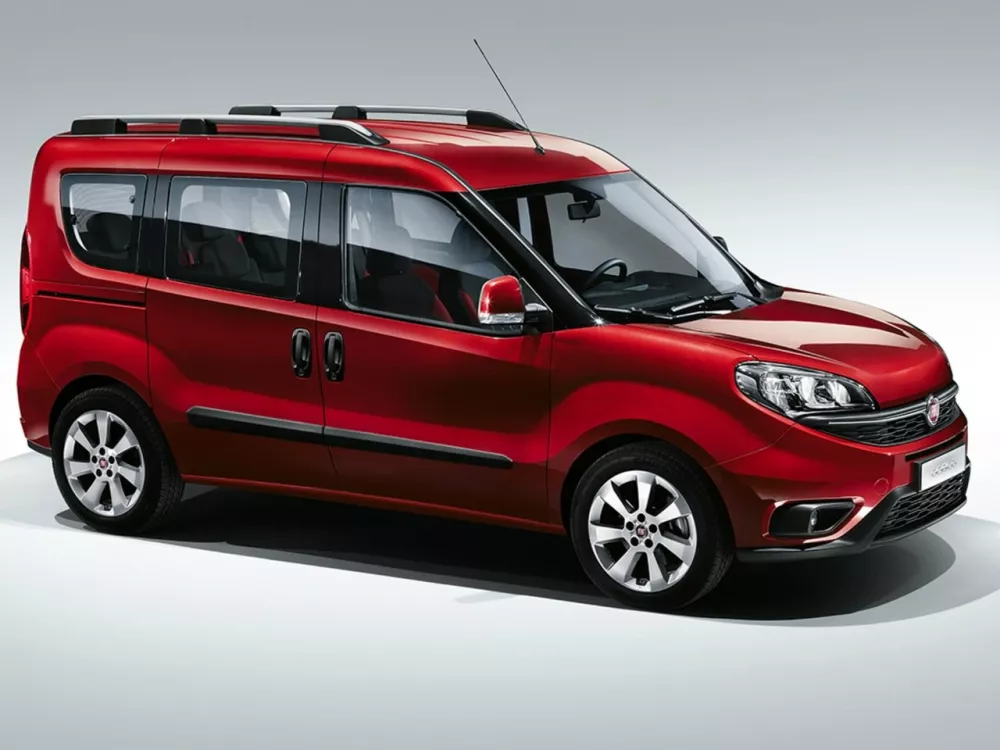 Автомобиль Fiat Doblo II Рестайлинг Компактвэн
