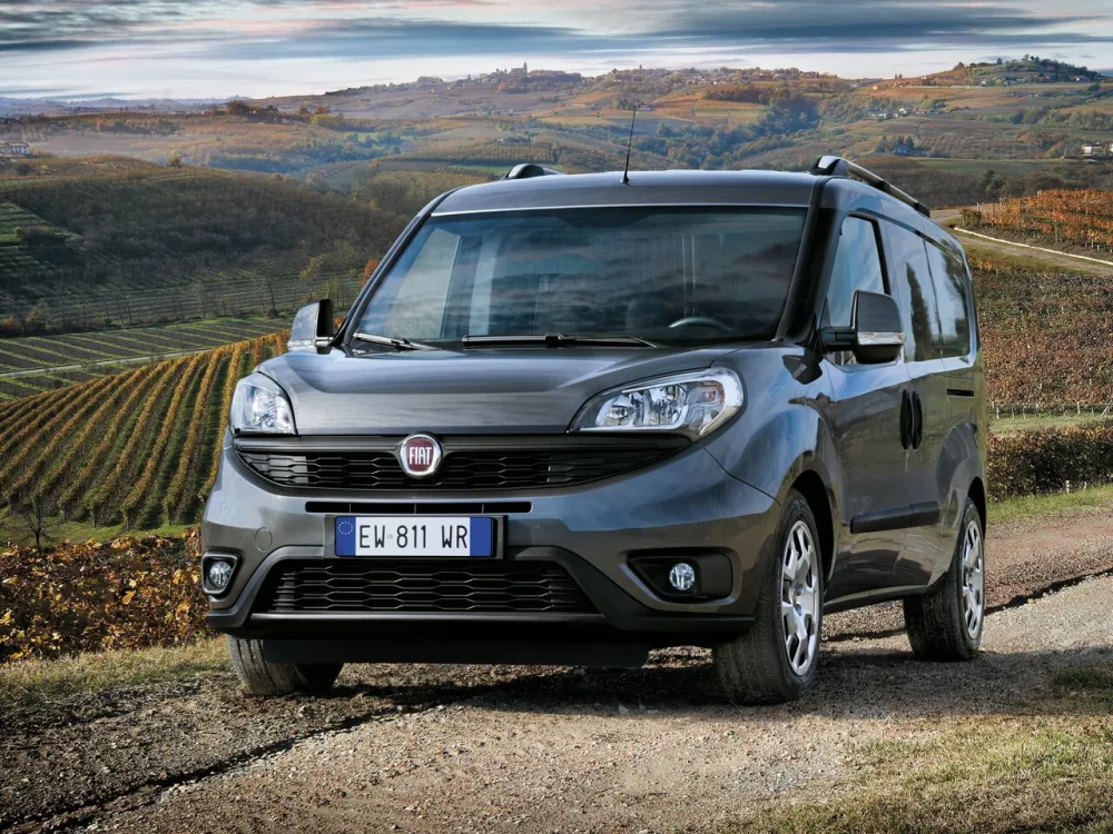 Автомобиль Fiat Doblo II Рестайлинг Фургон