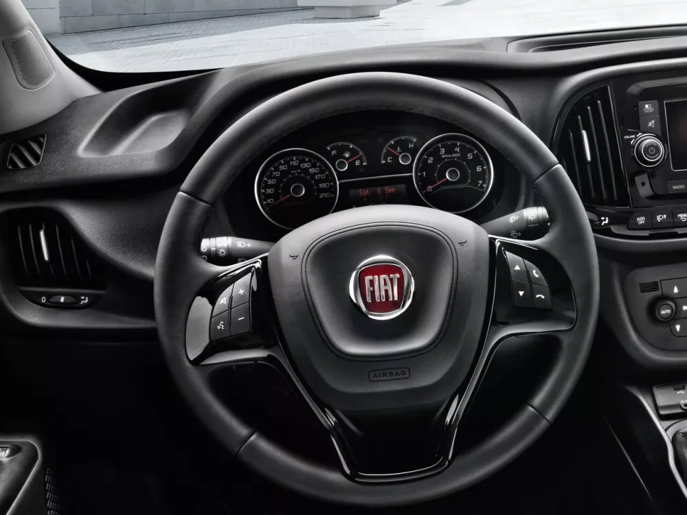 Автомобиль Fiat Doblo II Рестайлинг Фургон