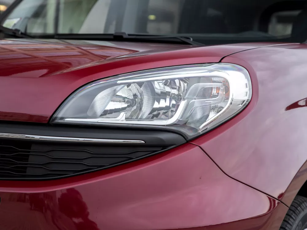 Автомобиль Fiat Doblo II Рестайлинг Компактвэн Long