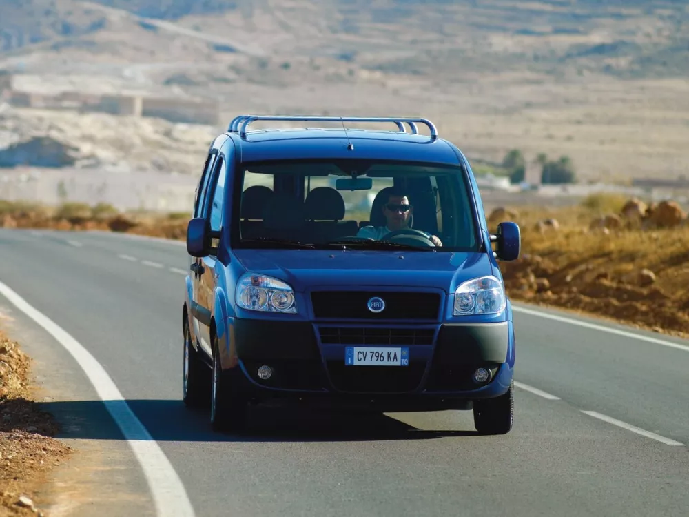 Автомобиль Fiat Doblo I Рестайлинг Компактвэн