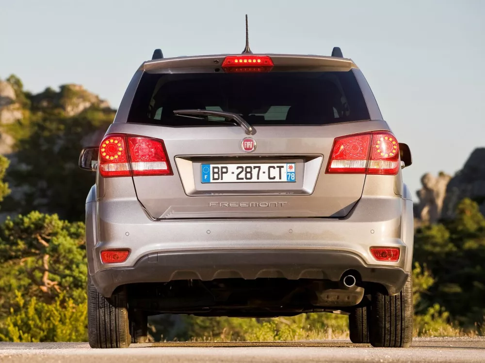 Автомобиль Fiat Freemont Универсал (5 дверей)