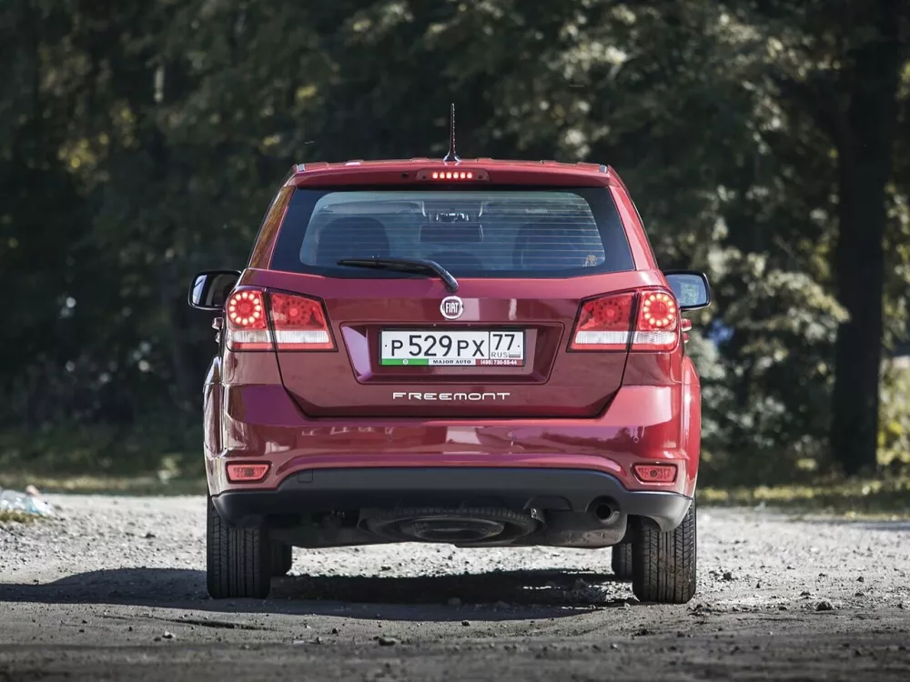 Автомобиль Fiat Freemont Универсал (5 дверей)