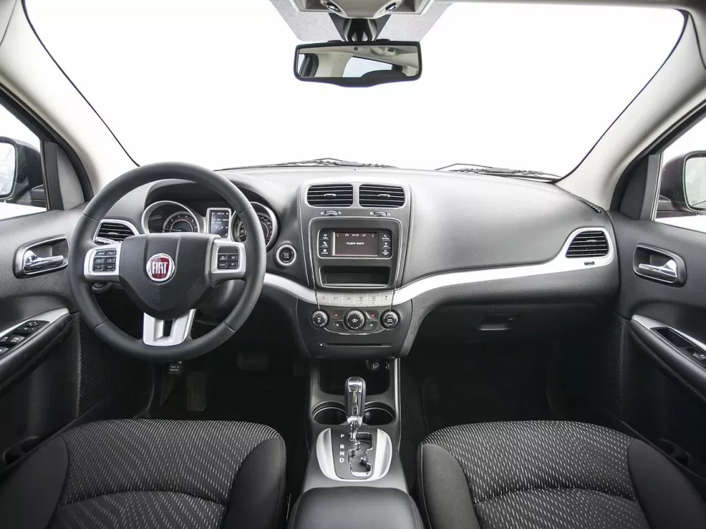 Автомобиль Fiat Freemont Универсал (5 дверей)