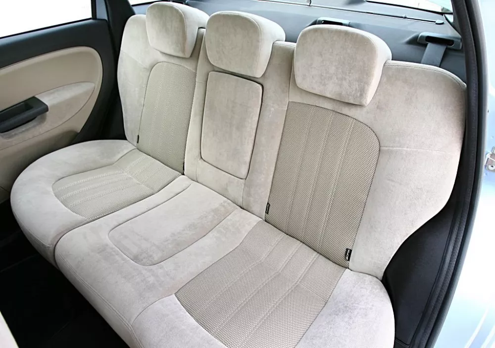 Автомобиль Fiat Linea Седан