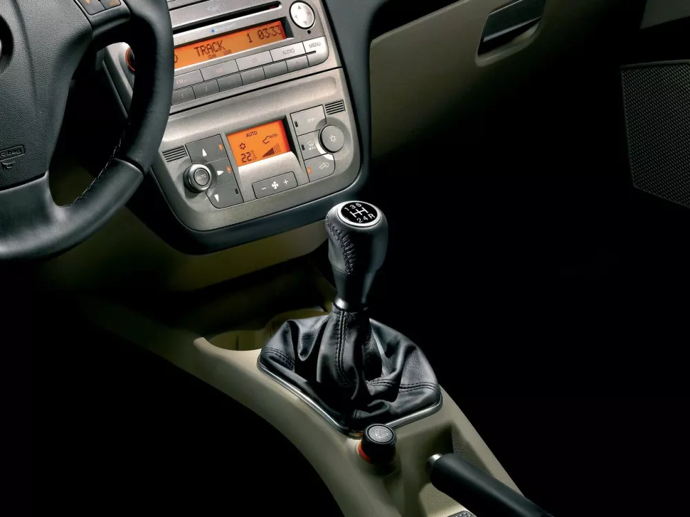 Автомобиль Fiat Linea Седан