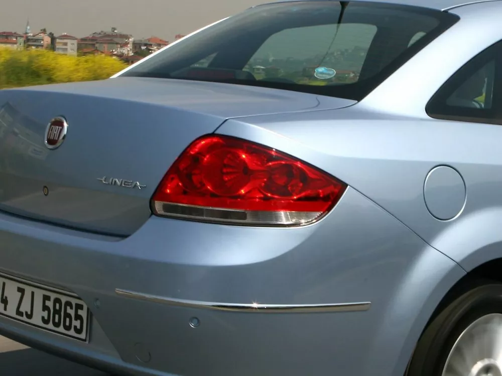 Автомобиль Fiat Linea Седан