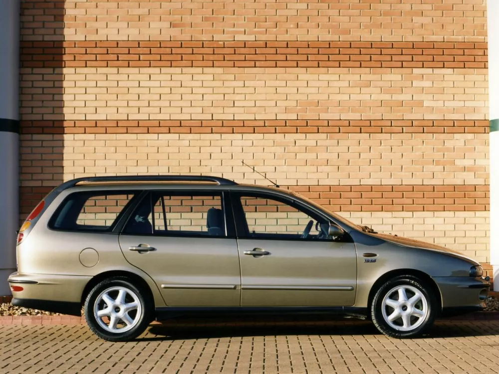 Автомобиль Fiat Marea Универсал (5 дверей)