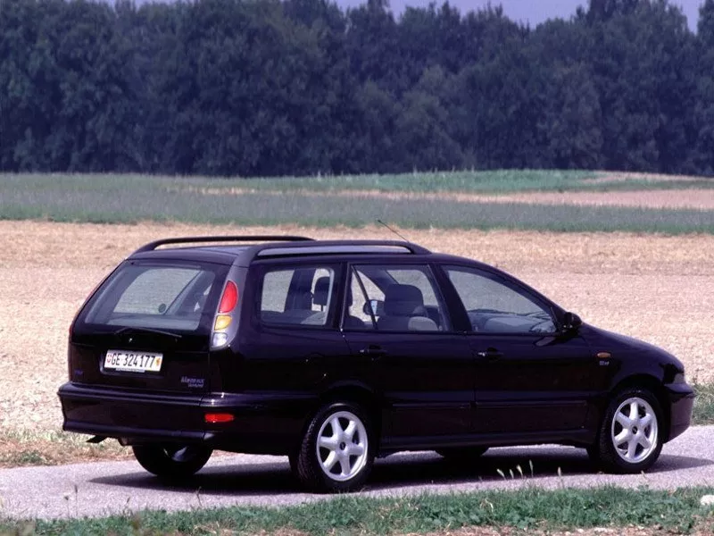 Автомобиль Fiat Marea Универсал (5 дверей)