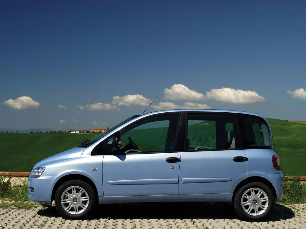 Автомобиль Fiat Multipla I Рестайлинг Компактвэн