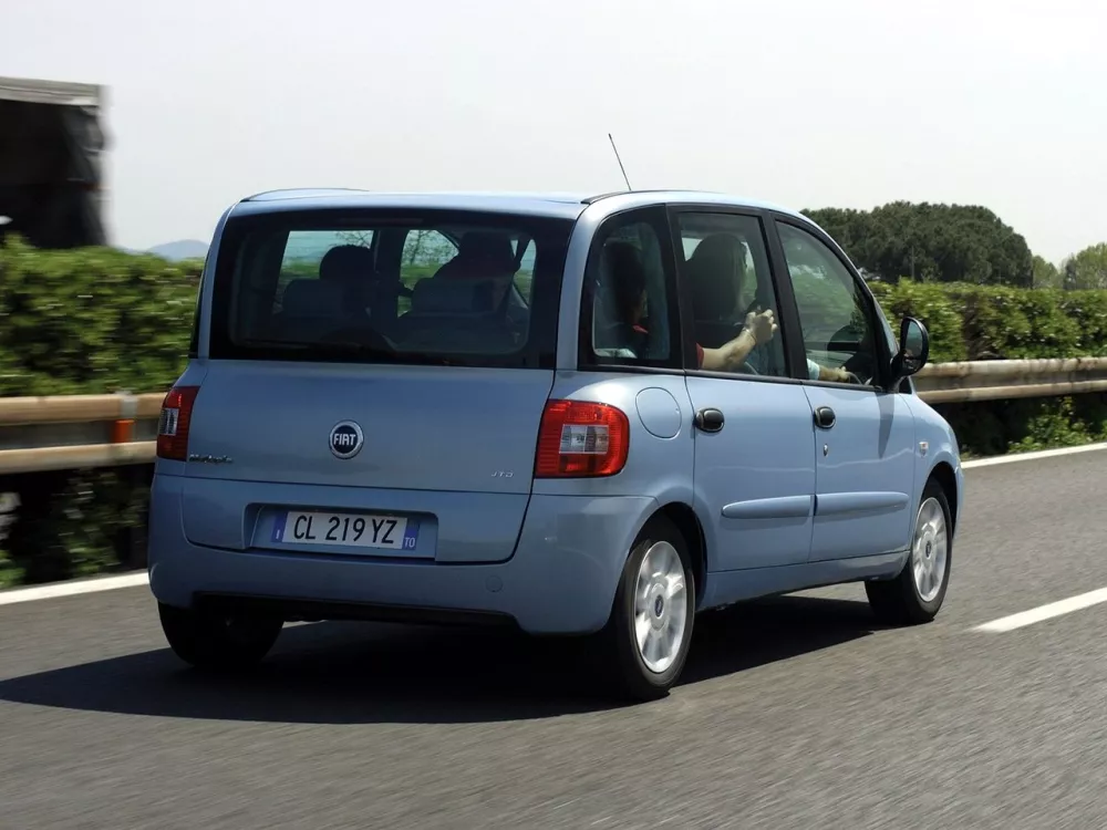 Автомобиль Fiat Multipla I Рестайлинг Компактвэн