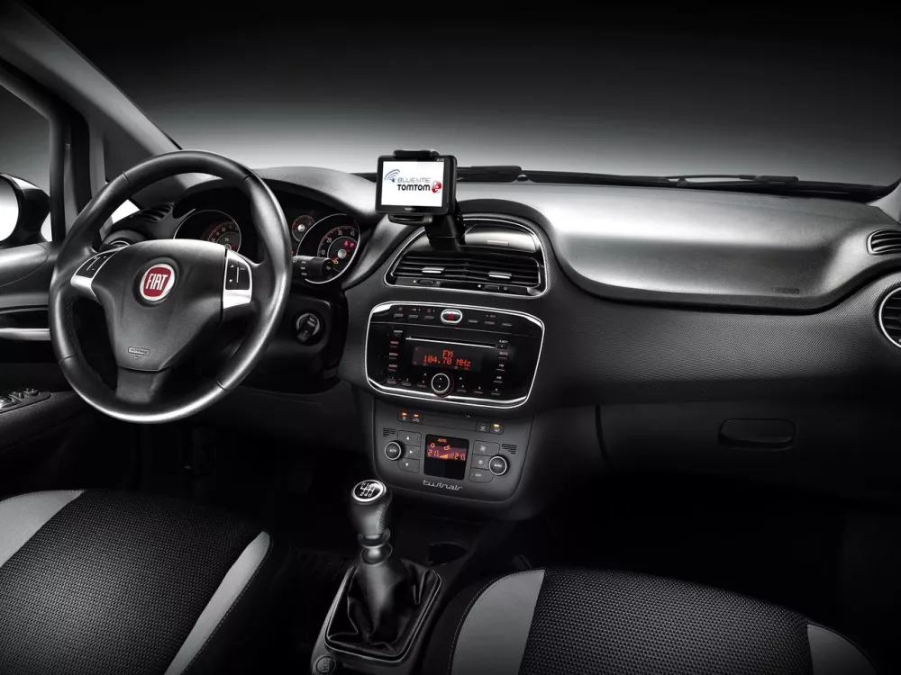 Автомобиль Fiat Punto III Punto Хэтчбек (3 двери)