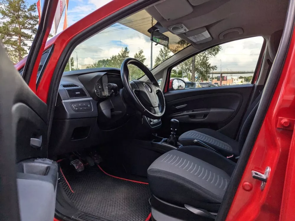 Автомобиль Fiat Punto III Punto Evo Хэтчбек (3 двери)