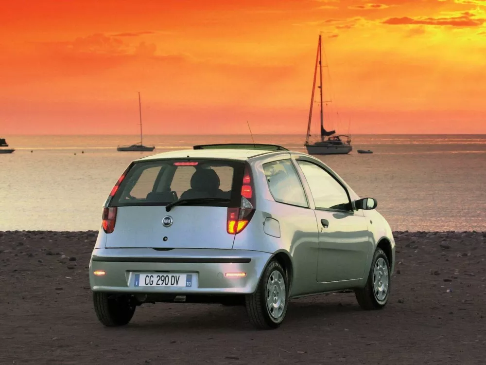 Автомобиль Fiat Punto II Рестайлинг Хэтчбек (3 двери)