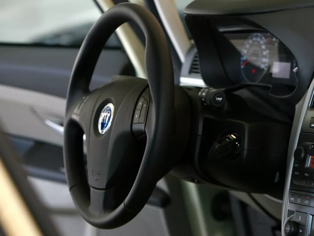 Автомобиль Fiat Punto III Grande Punto Хэтчбек (5 дверей)