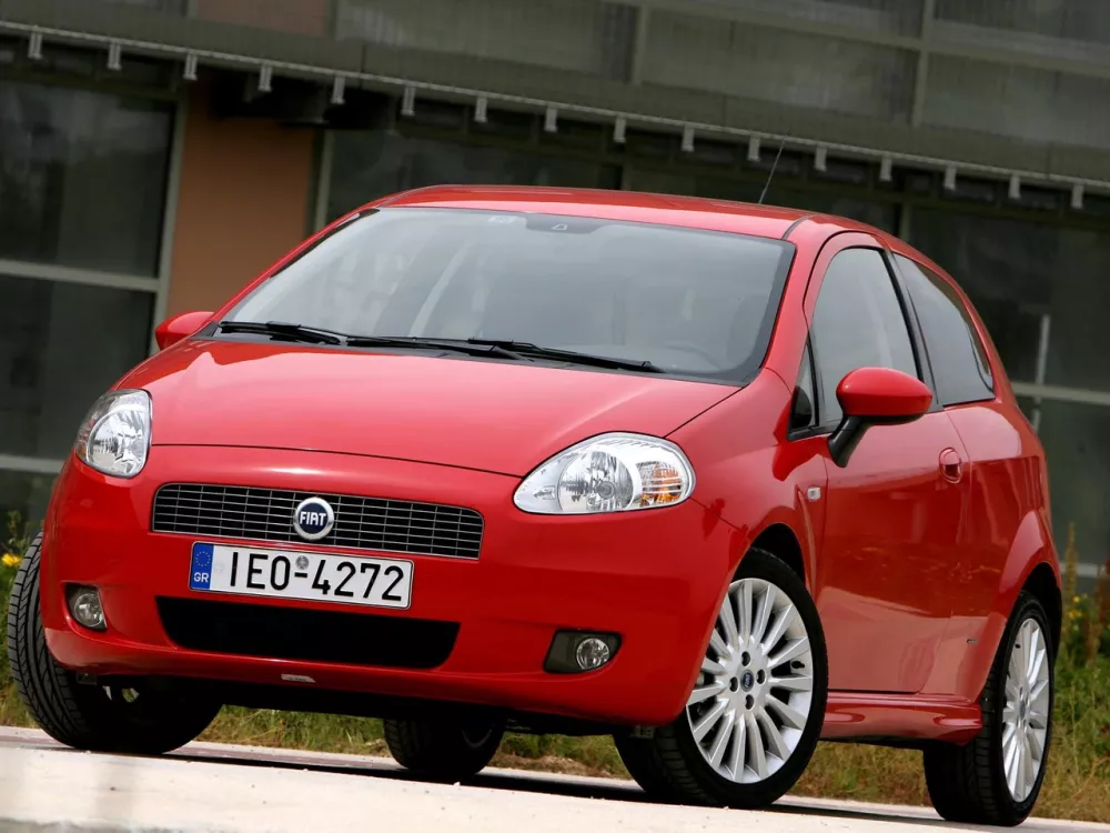 Автомобиль Fiat Punto III Grande Punto Хэтчбек (3 двери)