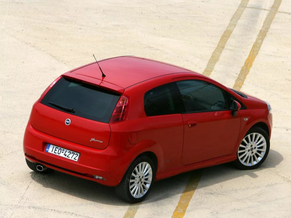 Автомобиль Fiat Punto III Grande Punto Хэтчбек (3 двери)